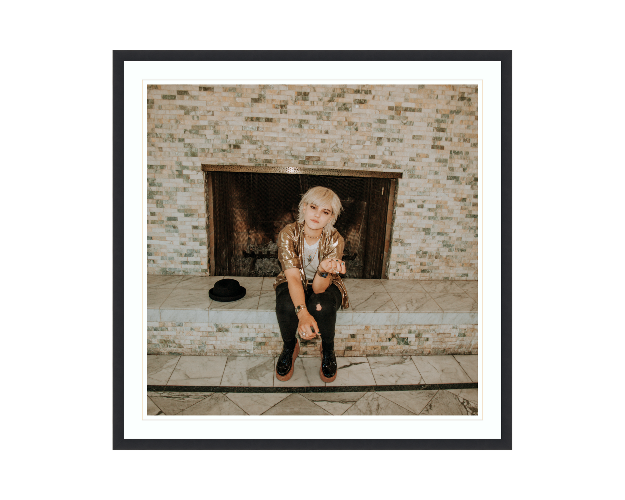 Fly me to the moon. Soko, Woodland Hills, 2014 by Mariann Vik Johansen